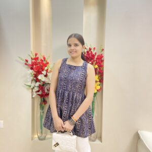 Square neck backless kurti 
